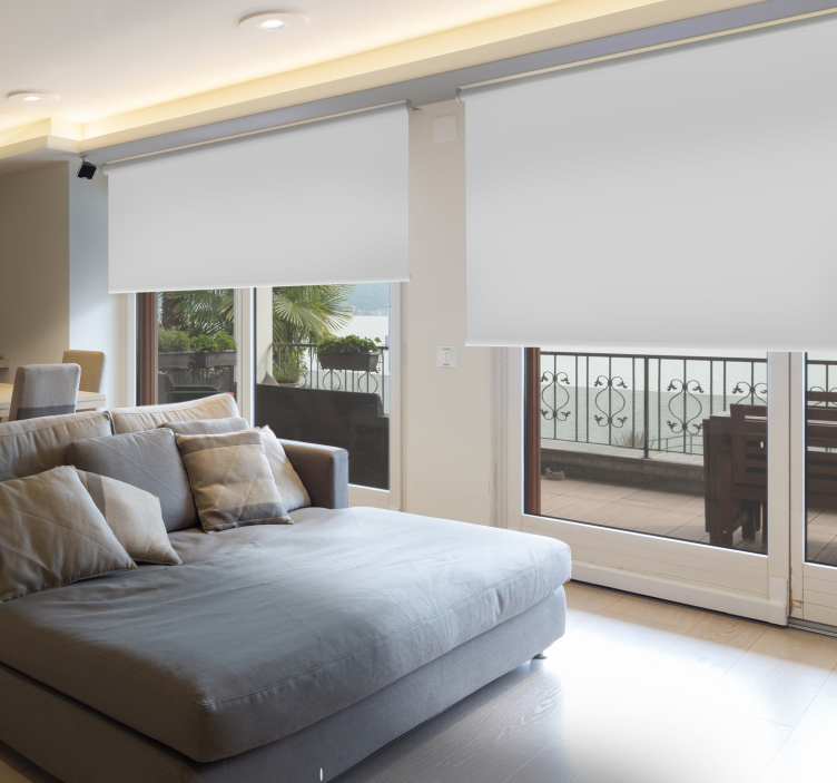 Balta užtemdyta svetainės užuolaidėlė - „Tenstickers“