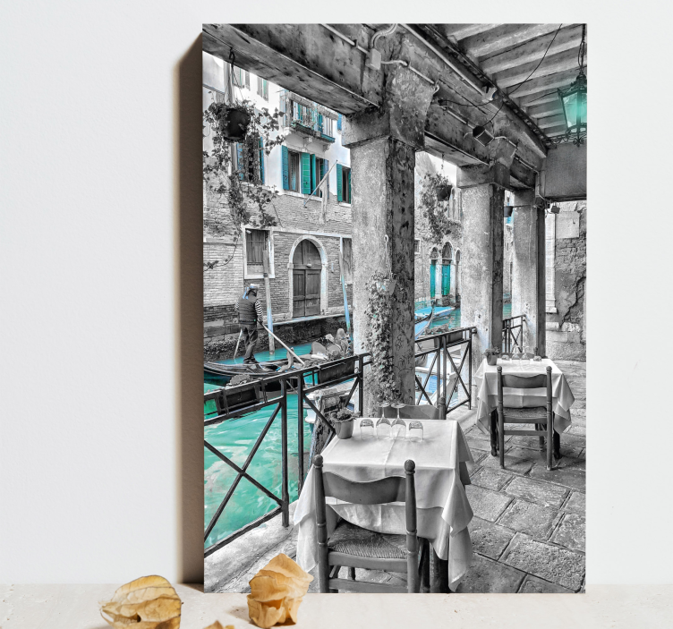 Vyras, važiuojantis laivu venecijos miesto drobės spaudiniais - „Tenstickers“