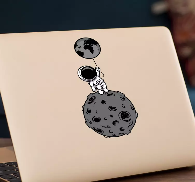 Astronautas mėnulyje Laptop lipdukas - „Tenstickers“