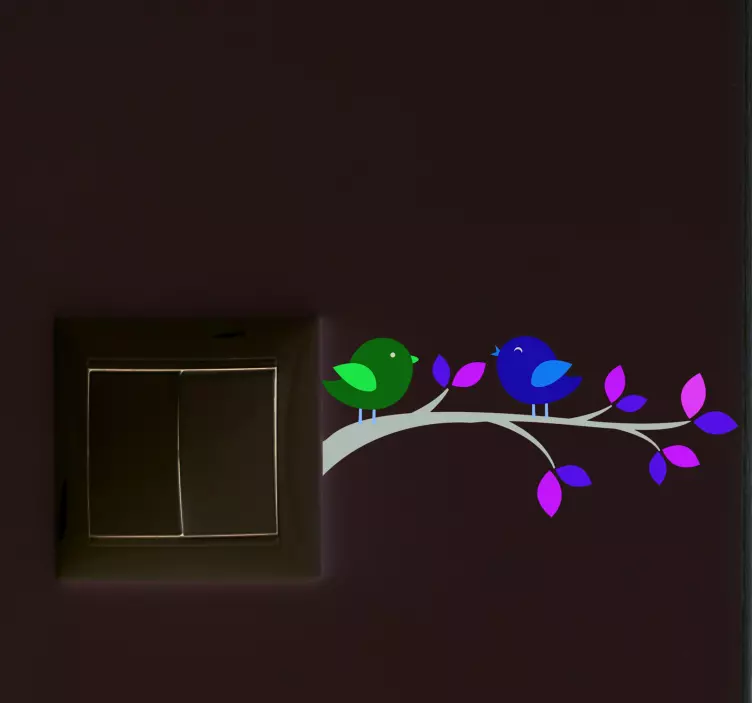 Paukščių ant šakos šviesos jungiklio animuotasis paveiksliukas - „Tenstickers“