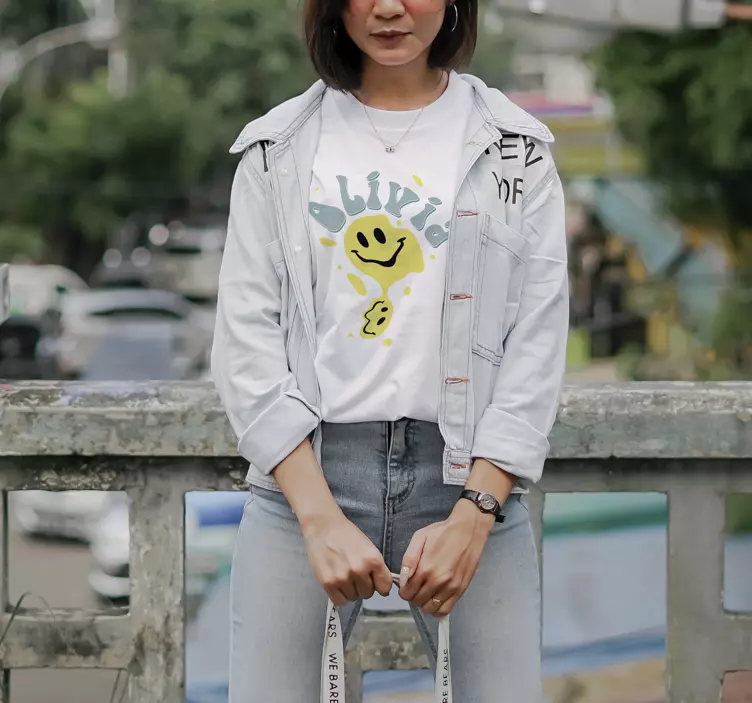 Laiminga geltona šypsenėlė marskineliai su vardu - „Tenstickers“