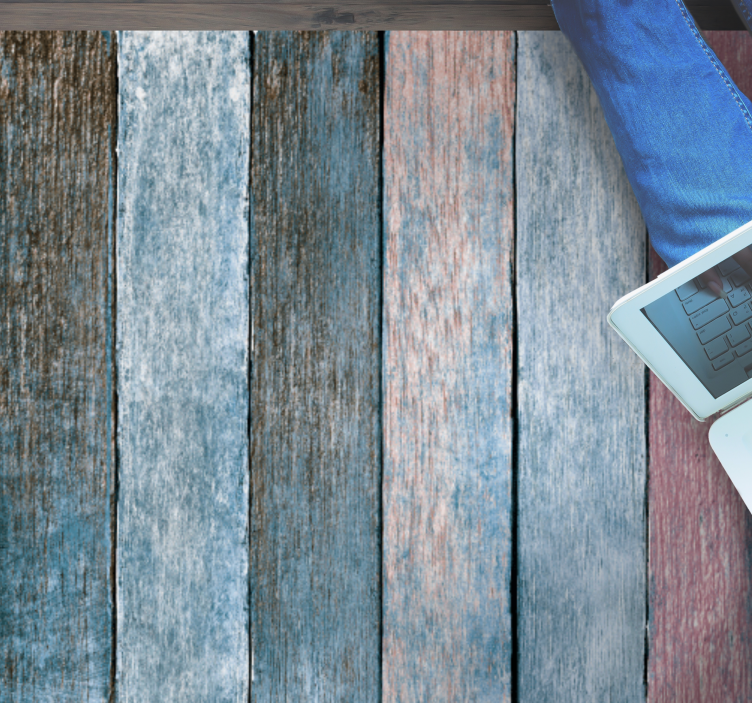 Kaimiškas spalvingas medinių lentų tekstūros kilimas - „Tenstickers“